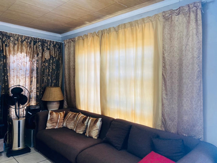 2 Bedroom Property for Sale in Kuyasa Western Cape